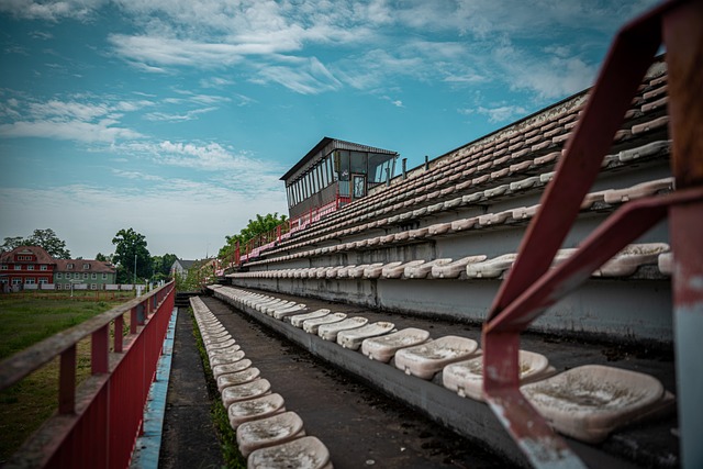 每体：若接受手术奥尔莫要缺阵4个月，因此巴萨选择保守治疗